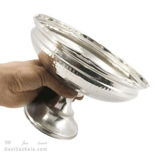 شکلات خوری مسی پایه دار سفید مدل لبه چین 17 سانتی کد AH-44